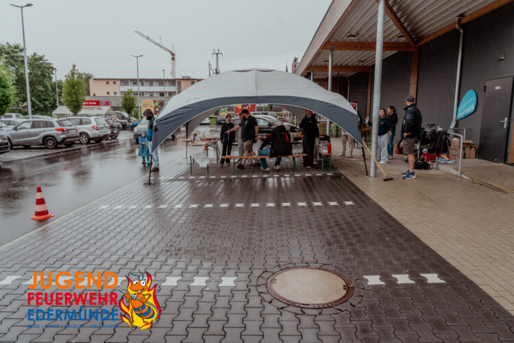 Kuchenverkauf der Jugendfeuerwehr
