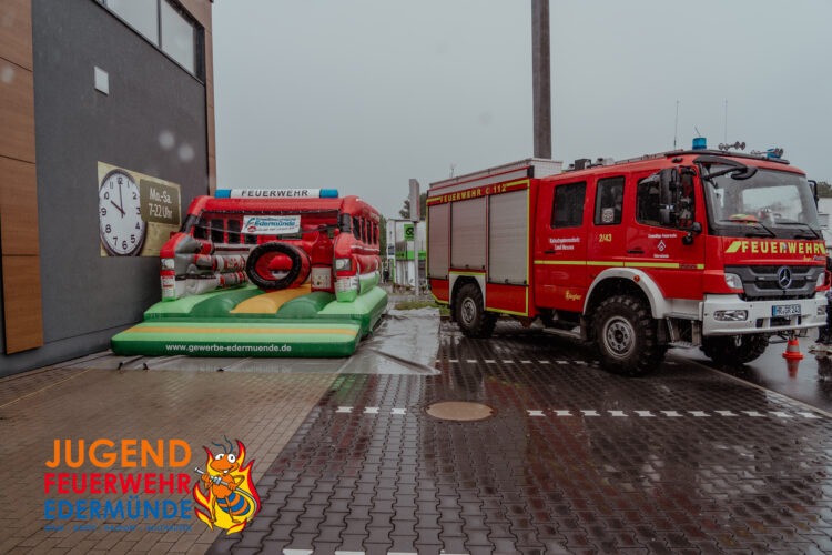 Kuchenverkauf der Jugendfeuerwehr