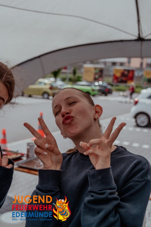 Kuchenverkauf der Jugendfeuerwehr