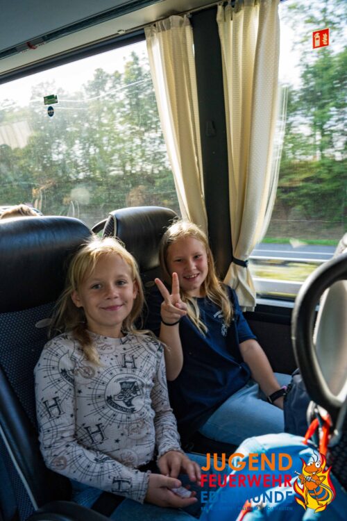 Jugendfeuerwehr erobert MoviePark