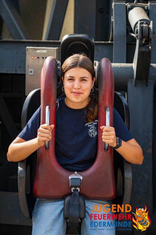 Jugendfeuerwehr erobert MoviePark