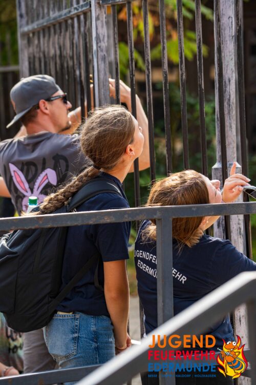 Jugendfeuerwehr erobert MoviePark
