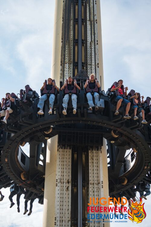 Jugendfeuerwehr erobert MoviePark