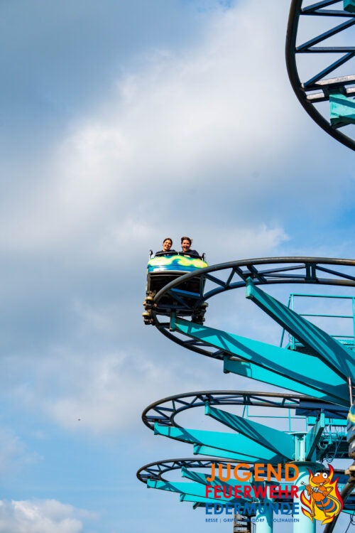 Jugendfeuerwehr erobert MoviePark