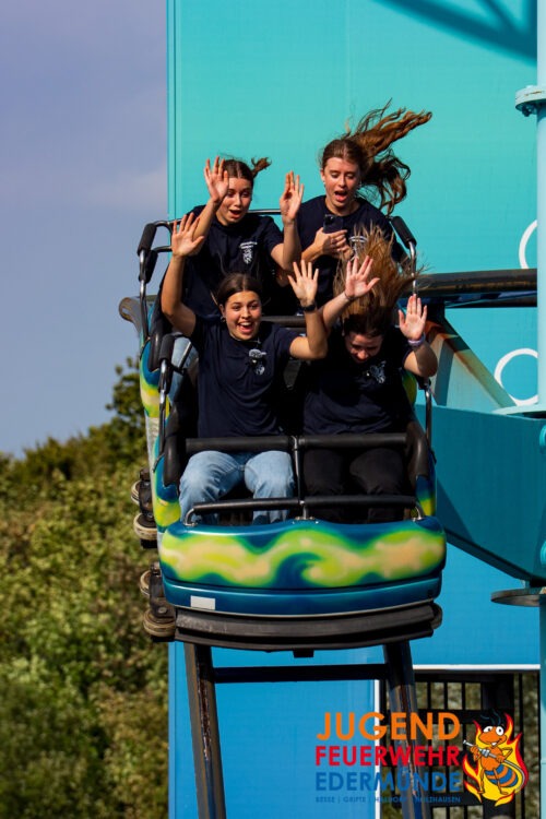 Jugendfeuerwehr erobert MoviePark