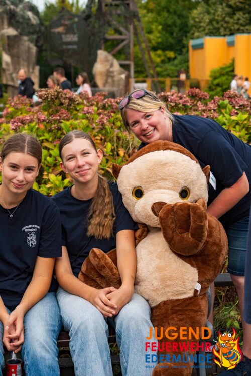 Jugendfeuerwehr erobert MoviePark