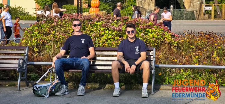 Jugendfeuerwehr erobert MoviePark